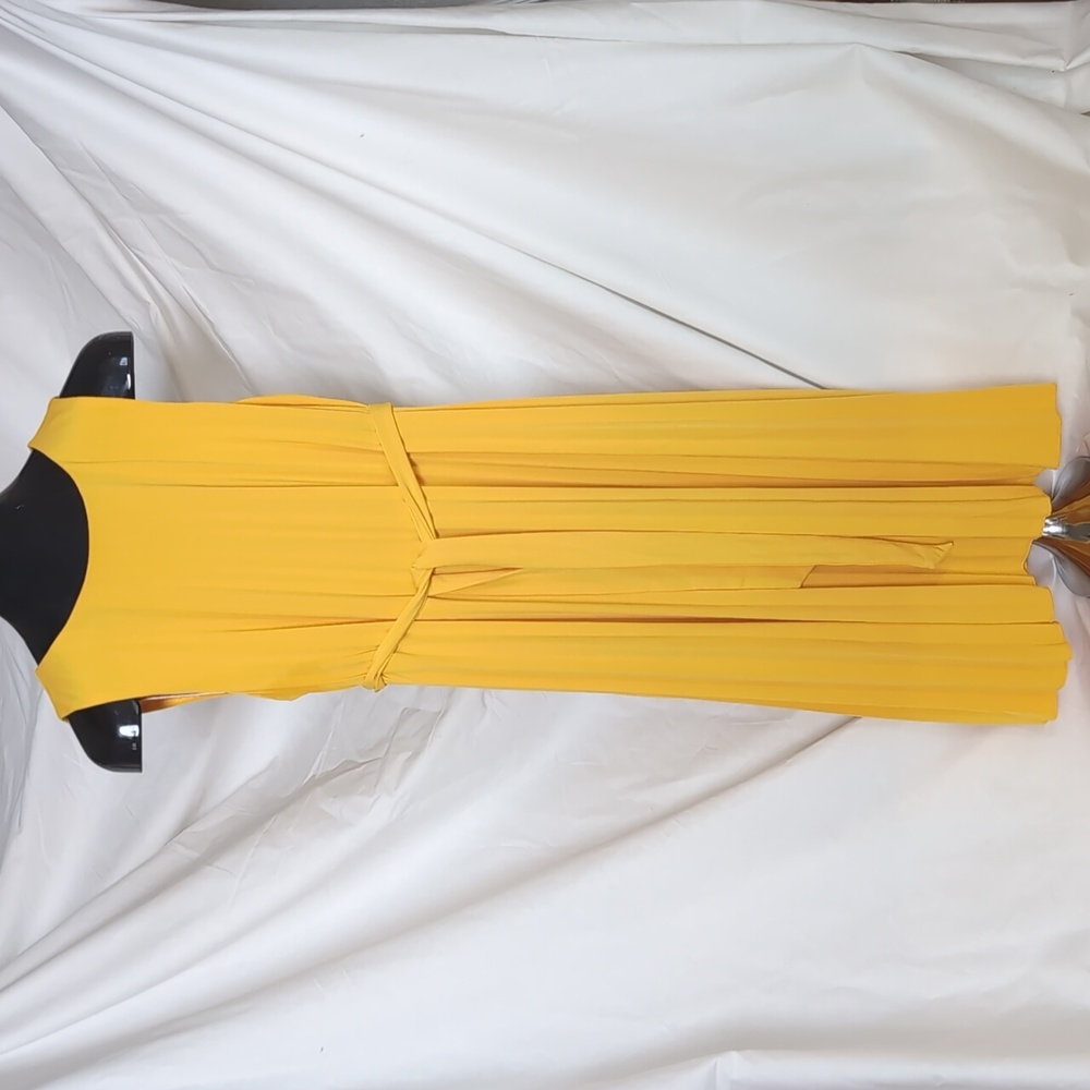 T Tahari Sunny Yellow Sleeveless Pleated Dress